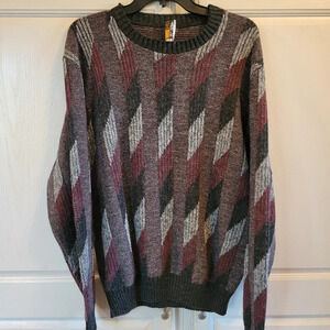 Vintage London Fog Red Gray Black Geometric Pattern Knit Long Sleeve Sweater